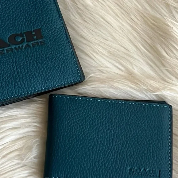 C6698 - Coach Men’s 3-in-1 Wallet - Picture 8 of 11